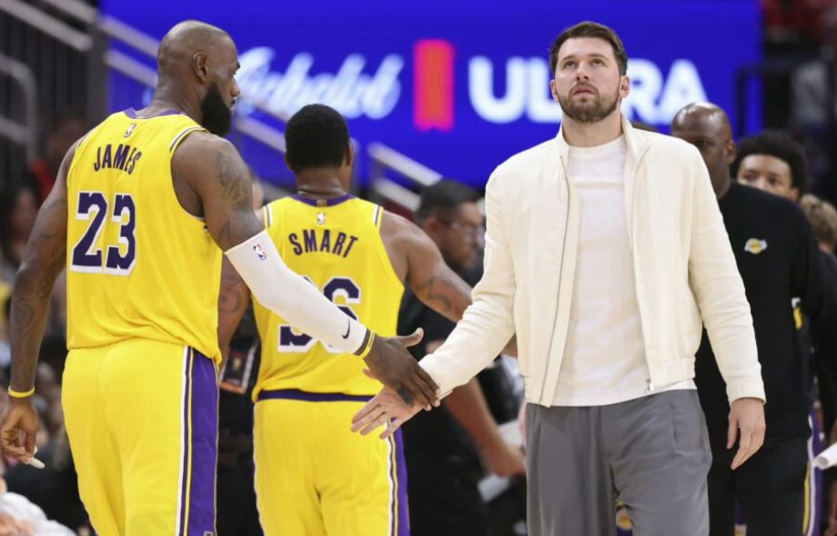 NBA高清直播在线直播:季后赛湖人vs火箭G6(5月2日)詹姆斯体能告急 休斯顿能否缔造传奇? NBA高清直播在线直播:季后赛湖人vs火箭G6(5月2日)詹姆斯体能告急 休斯顿能否缔造传奇?